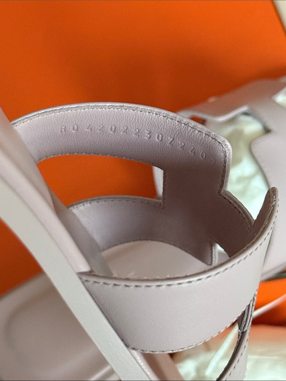 Hermes Oran Sandal Rose Pink suede - Picture 4 of 15